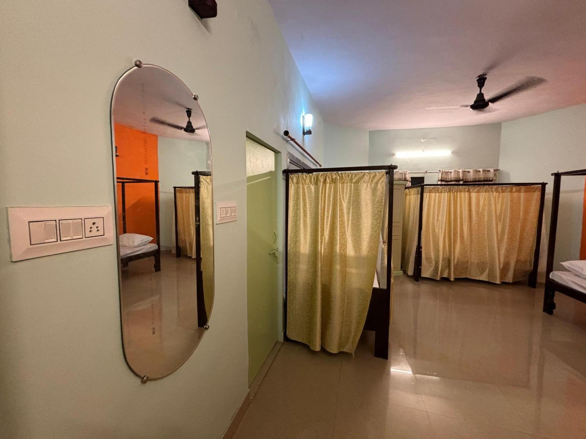 The Noor House Homestay Агра Екстериор снимка