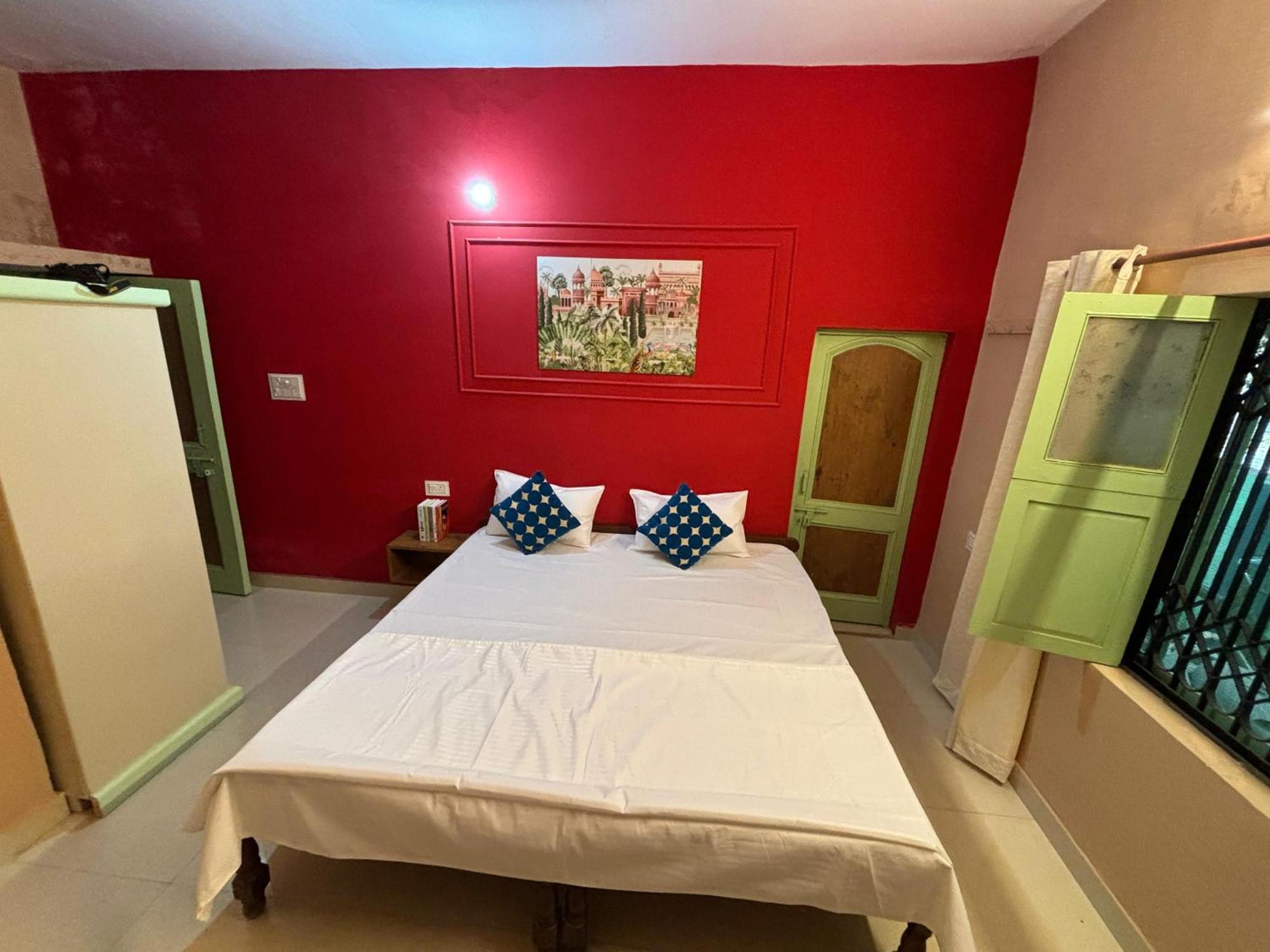 The Noor House Homestay Агра Екстериор снимка